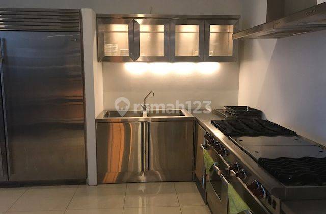 Apartemen Pakubuwono Mewah Penthouse Dengan 5br Fully Furnished 2