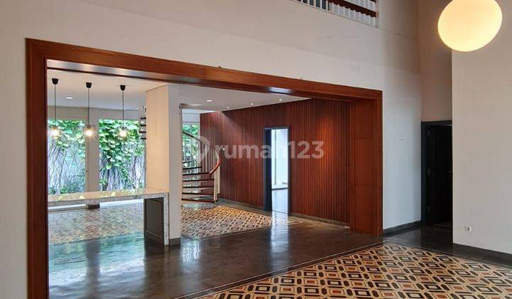 Rumah 2 Lantai 4 Kamar Dekat Scbd Senopati Kebayoran 2