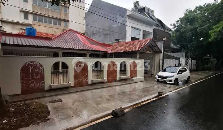 Rumah di Senopati Area di Sewakan untuk Kantor Kebayoran Baru 1