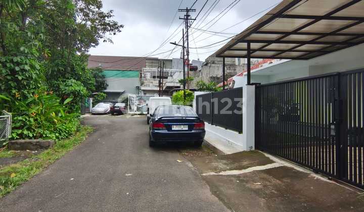 Rumah Siap Huni di Dalam Komplekdekat Jalan Raya Cipete