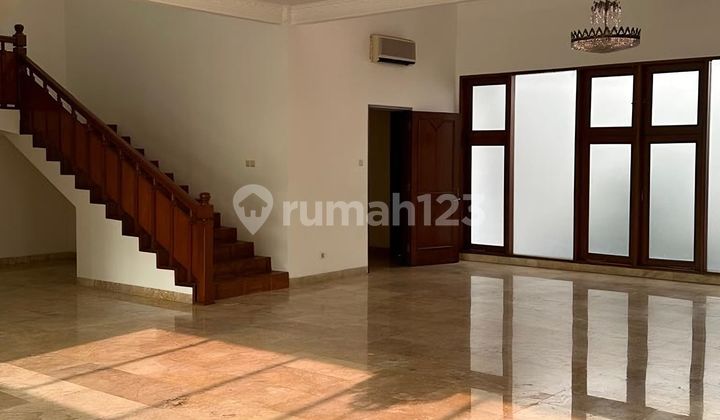 Rumah Bagus 2 Lantai Dengan Kolam Renang Di Permata Hijau 2