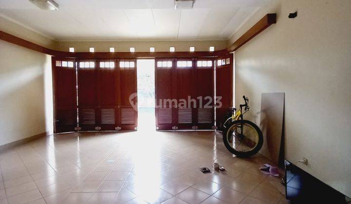 Rumah 2 Lantai 4 Kamar Tidur Dekat Mall Pondok Indah 2