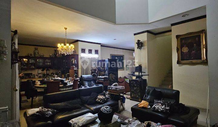 Dijual Rumah di Jl. Hang Jebat SHM Butuh Renovasi, hadap Selatan 2