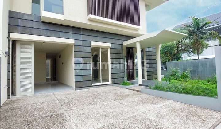 Dijual Rumah 2 Lantai Baru Unfurnished di Jl. Abdul Majid Dalam