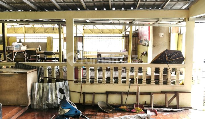 Strategic House on the Edge of Pasar Minggu Raya Road for Sale 2