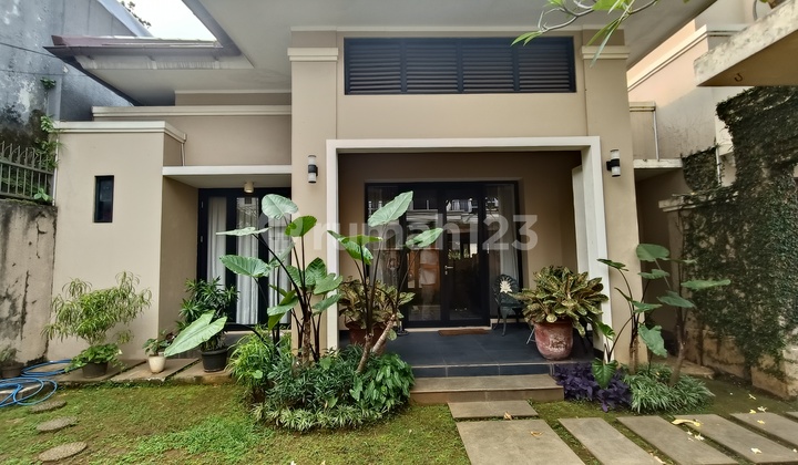For Sale House in Kemang Selatan, Jl. Emesde, South Jakarta