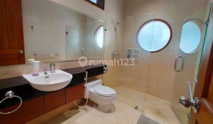 Rumah 2 Lantai Bagus Dalam Cluster Town House, Mutiara Kemang 2