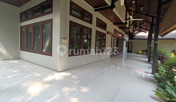 Dijual Rumah Lama Di Kemang, Jl. Benda, Jakarta Selatan 2