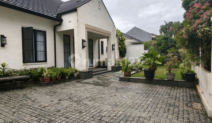 For Rent Nice House in Prime Location Kebayoran Baru