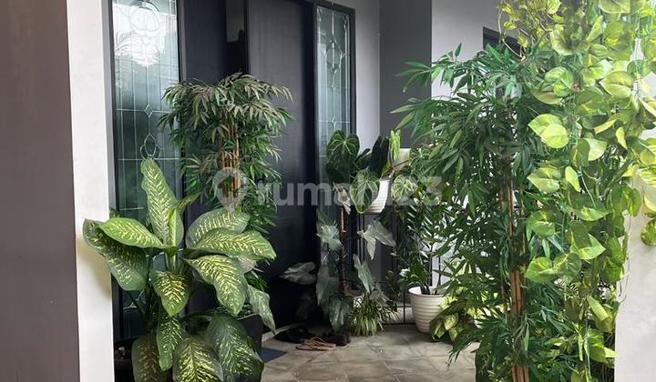 House For Sale on Jeruk Purut Street, West Cilandak