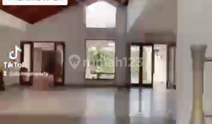 Rumah Bagus Shm - Sertifikat Hak Milik Jl. Kecapi, Kemang Dijual