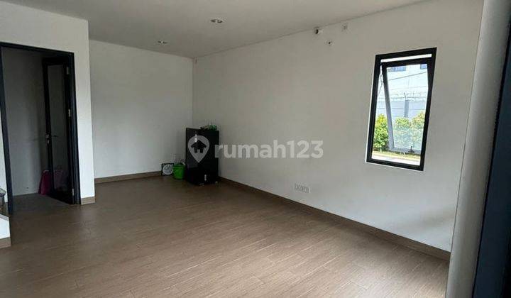 Disewakan Ruko Baru Lokasi Di Latinos Business District Bsd  2