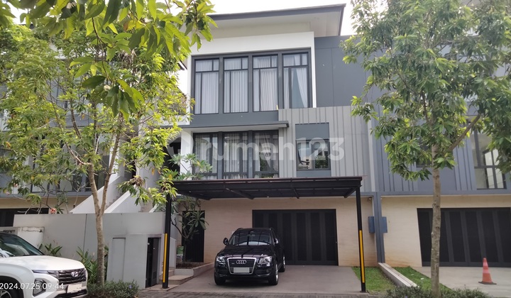 Disewa Rumah Mewah...Lake Wood @ Nava Park BSD...LT/LB: 220 / 337 M²...5+1 KT Siap Huni FURNISH