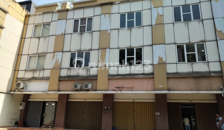 For Rent: Bsdcity Golden Boulevard Shop House, Tangerang