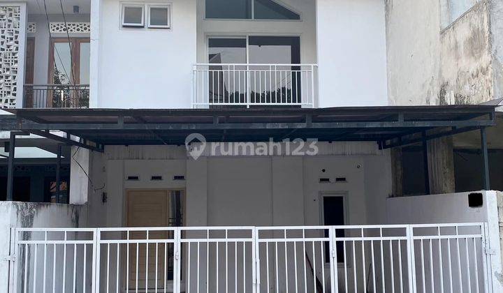 Dijual Cepat Rumah 2 Lantai di Jatiwaringin Pondok Gede Bekasi 1