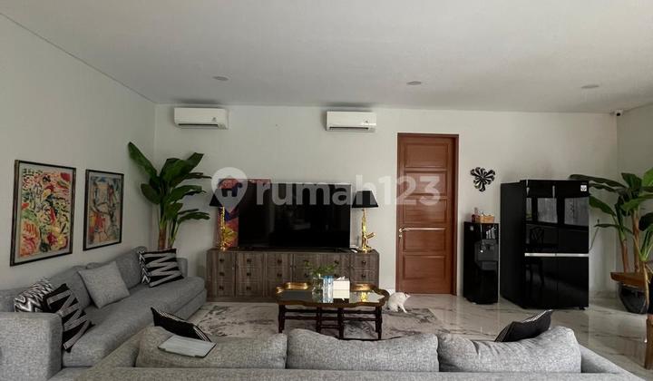 Rumah Mewah di Sektor 3 Bintaro 2