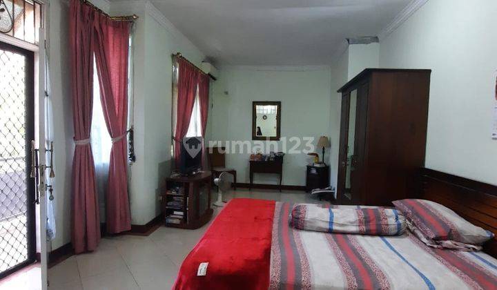 Rumah Banyak Kamar 2 Lantai Semi Furnished di Trulek 1 Blok Hg , Tangerang Selatan 2