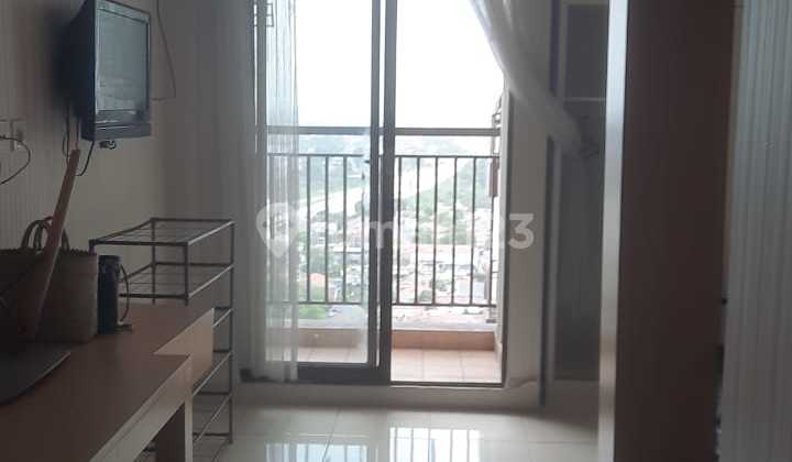 Ready-to-Occupy Apartment at Apart Dave Beji, Depok, West Java Ready-to-Occupy Apartment at Apart Dave Beji, Depok, West Java