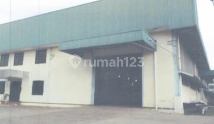 For Sale: Good Strategic Warehouse Ready to Manage on Mbahkilong Street, Cikarang