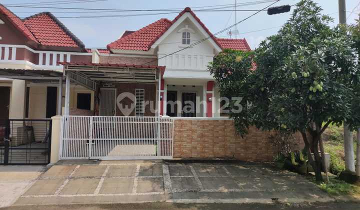 Rumah 2 Lantai Furnished Siap Huni di Taman Sentosa Cikarang Rumah 2 Lantai Furnished Siap Huni di Taman Sentosa Cikarang