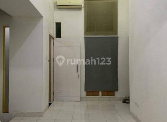 Rumah Bagus Semi Furnished Siap Huni Di Cluster Ivory 2