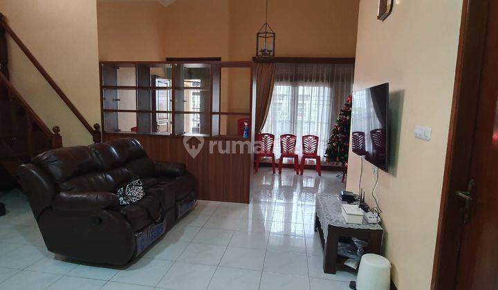 Rumah 2 Lantai Furnished Siap Huni Baru Renovasi Di Bekasi 2