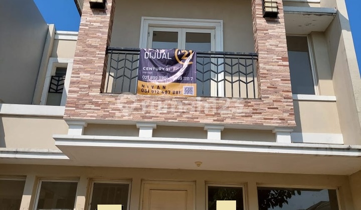 Nice 2-Story House in Ambrosia Cluster, Lippo Cikarang, Cikarang Nice 2-Story House in Ambrosia Cluster, Lippo Cikarang, Cikarang