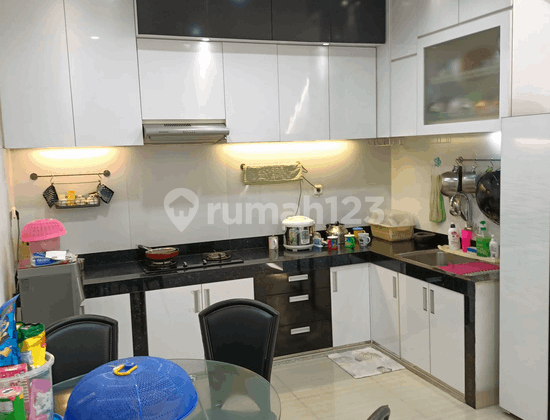 Rumah Bagus SHM Siap Huni Di Cluster Beverly Lippo Cikarang