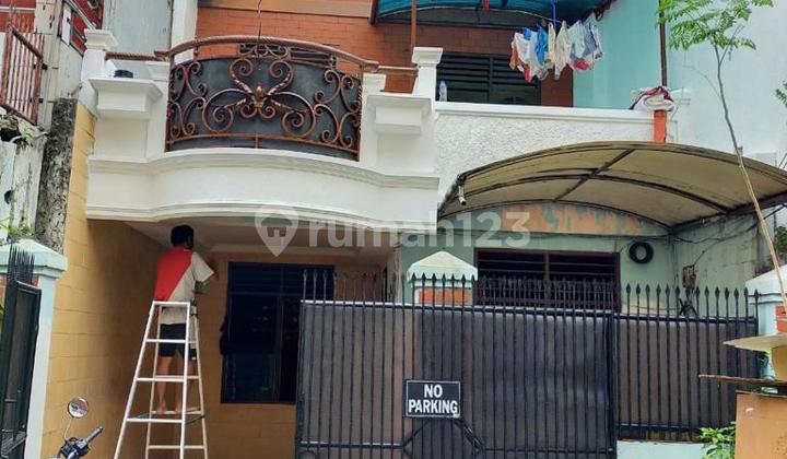 Nice Ready-to-Occupy House on Jl Biduri Pandan Senen Central Jakarta 2