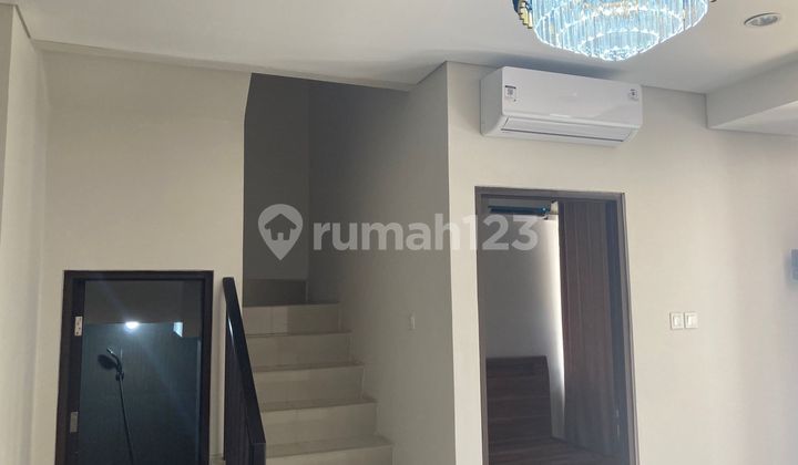 2-Story Furnished House in Cosmo Estate Cluster, Lippo Cikarang 2