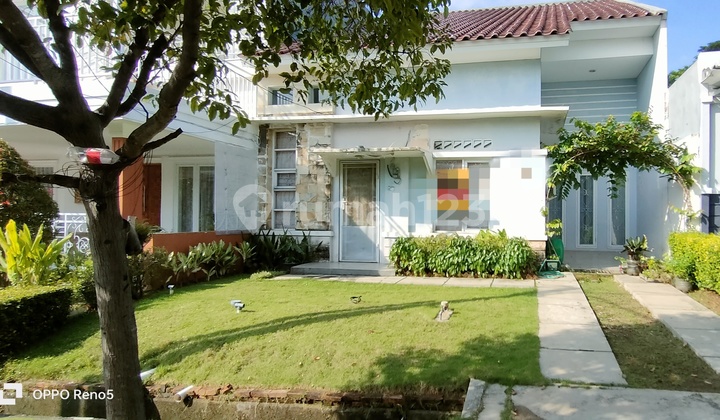 Nice Semi-Furnished House Ready to Live In at Lippo Cikarang, Cikarang