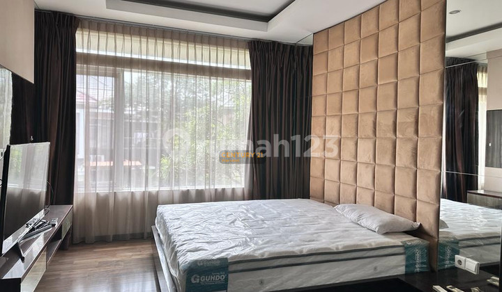 Rumah Mewah 2 Lantai Furnished Di Vassa Lake Lippo Cikarang 2