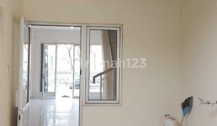 Strategic 2-Story Shophouse Ready to Occupy on Main Road Deltamas 2