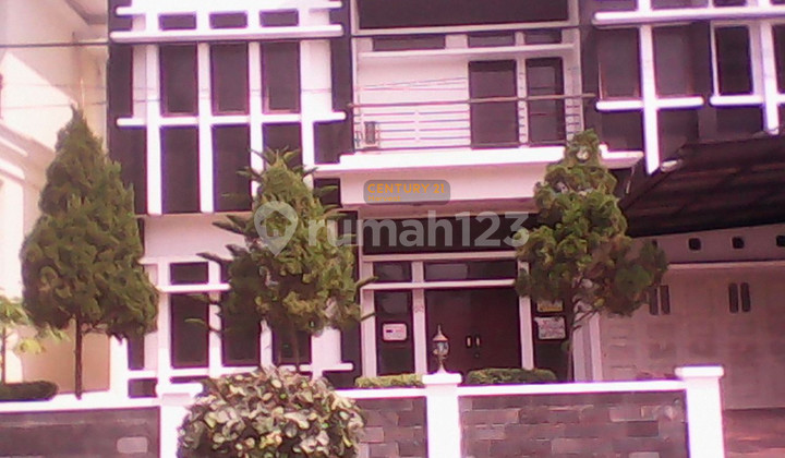 Nice 2-Story Ready-to-Occupy Semi-Furnished House in Simpruk Nice 2-Story Ready-to-Occupy Semi-Furnished House in Simpruk