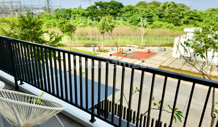 Rumah 2 Lantai Furnished di Cluster Waterfront Lippo Cikarang 2