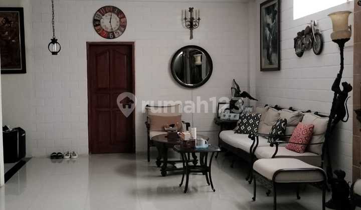 Dijual Ruko 4 Lantai Pangeran Jayakarta Dalam Komplek Depan Ruko Luas