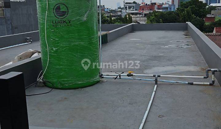 Dijual Rumah Baru Modern Minimalis 3 Lantai Taman Cosmos 2