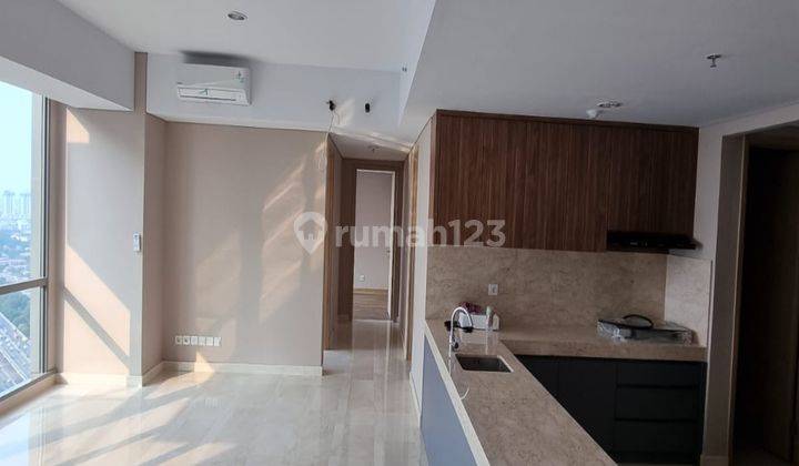 Disewakan Apartemen Holland Village Semi Furnished 3 Bedroom 2