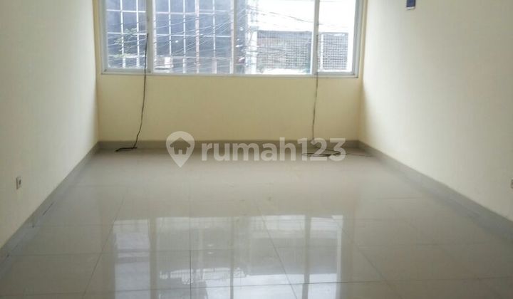 For Rent: 4-Story Shop House in Gunung Sahari For Rent: 4-Story Shop House in Gunung Sahari