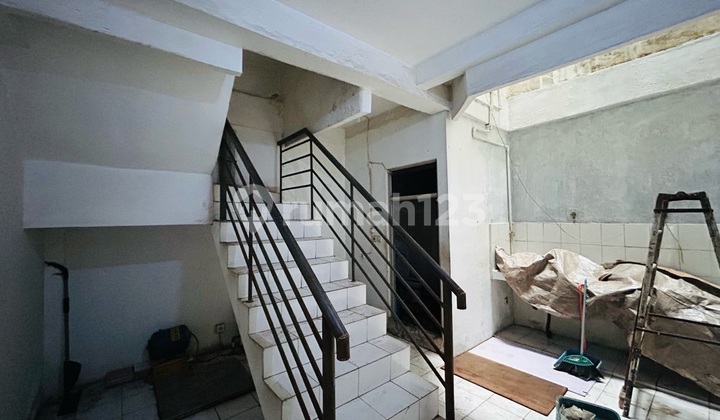 For Rent: Mega Sunter 4.5-Storey Commercial Building (Empty) 2