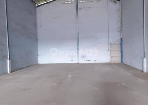 Disewakan Gudang Kamal Bisnis Center Siap Pakai 1