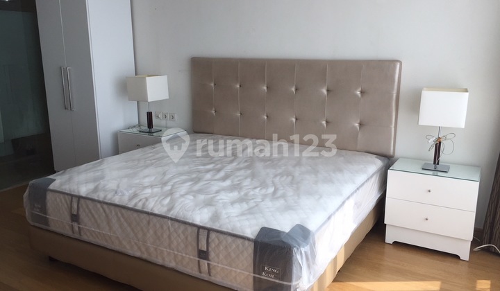 Rent Kempinski Residence 3 Bedroom Furnished High Floor 1