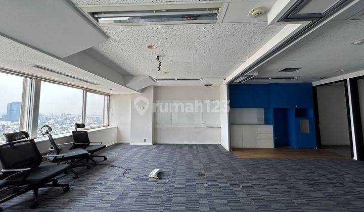 Disewakan Office Space Thamrin Semi Fitting Out Wisma Nusantara 1