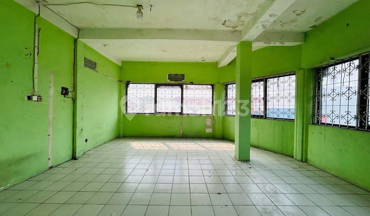 Dijual Ruko Hook 3.5 Lantai Pintu Kecil Asemka Dijual Ruko Hook 3.5 Lantai Pintu Kecil Asemka