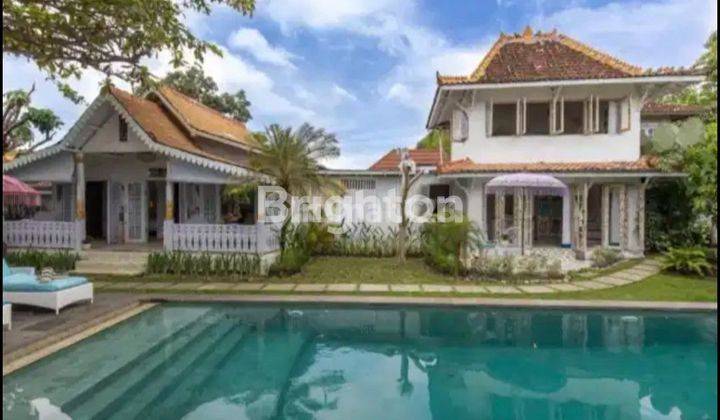 VILLA 14 BR di KEROBOKAN BADUNG BALI 2