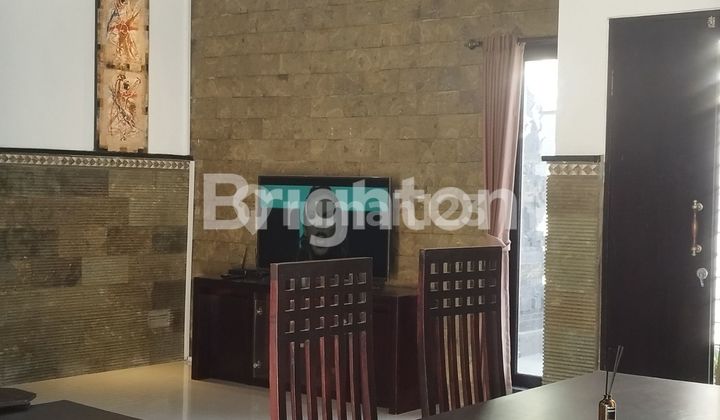 VILLA 3BR ELITE dan CANTIK STYLE MODERN BALI di RENON Denpasar BALI