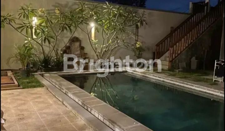 Beautiful and Lush Rice Field View Villa in Canggu 2