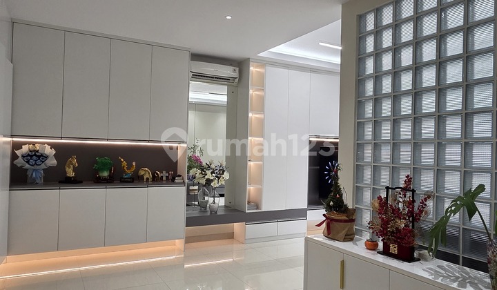 Dijual Rumah Golf Island Pik Ukuran 10X25 Full Furnish Interior 2