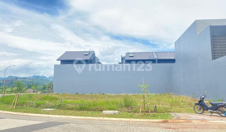 EXCLUSIVE! Ready-to-Build Plots in Nilapadmi Area, New Parahyangan City