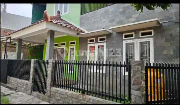 Di Sewakan Rumah Mewah Bagus 2 Lantai Siap Huni Bebas Banjir 2